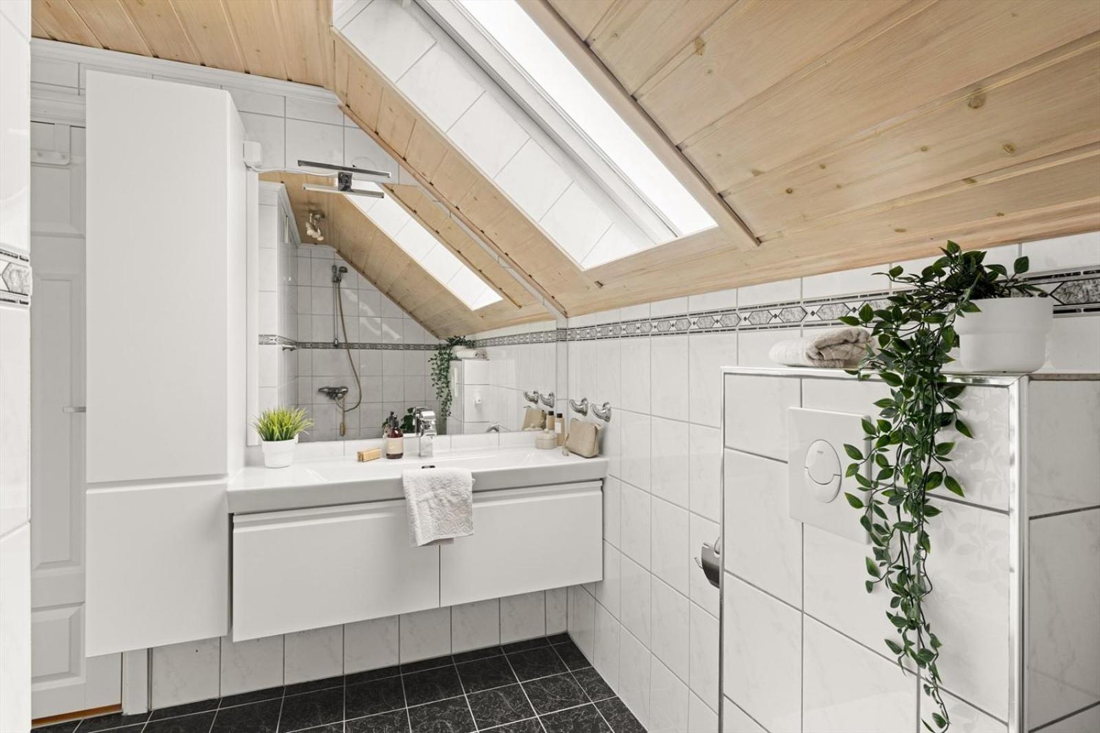 A Beautiful 3-Bedroom Apartment With Stunning Views And Free Parking Bergen Exterior photo