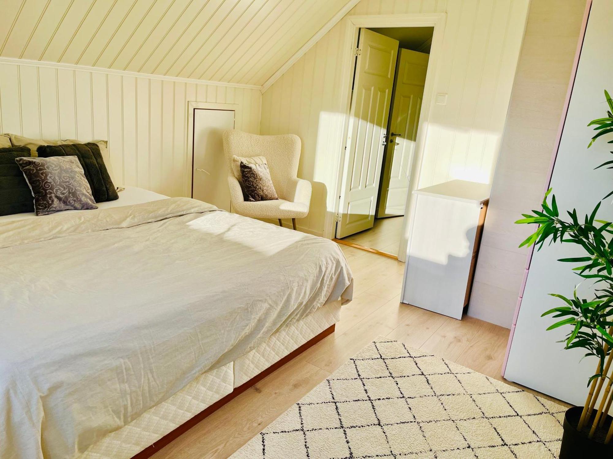 A Beautiful 3-Bedroom Apartment With Stunning Views And Free Parking Bergen Exterior photo
