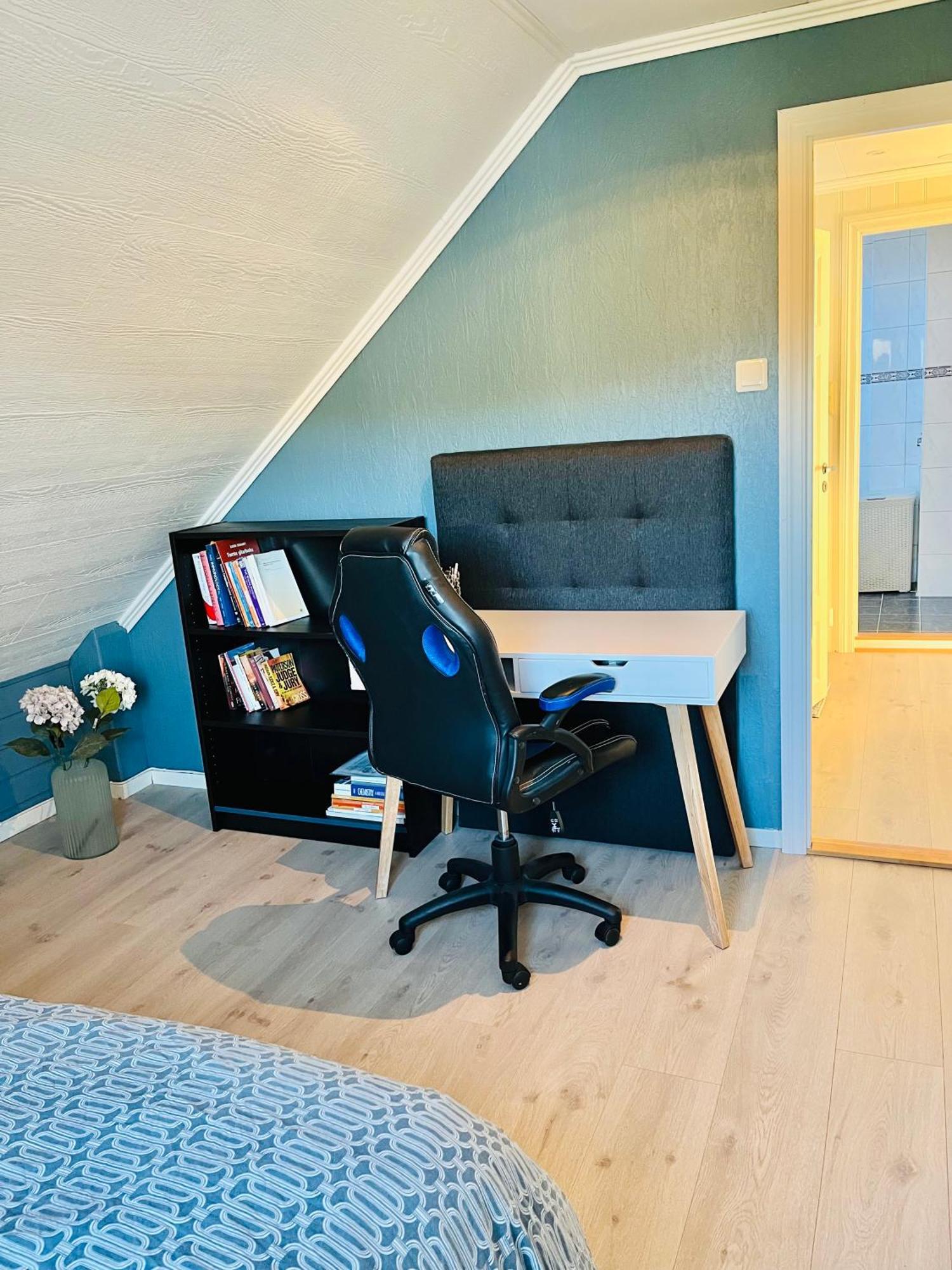 A Beautiful 3-Bedroom Apartment With Stunning Views And Free Parking Bergen Exterior photo